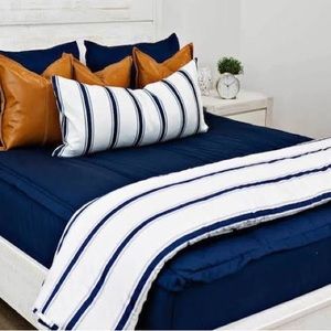 Beddy’s Navy Zipper Bedding Set